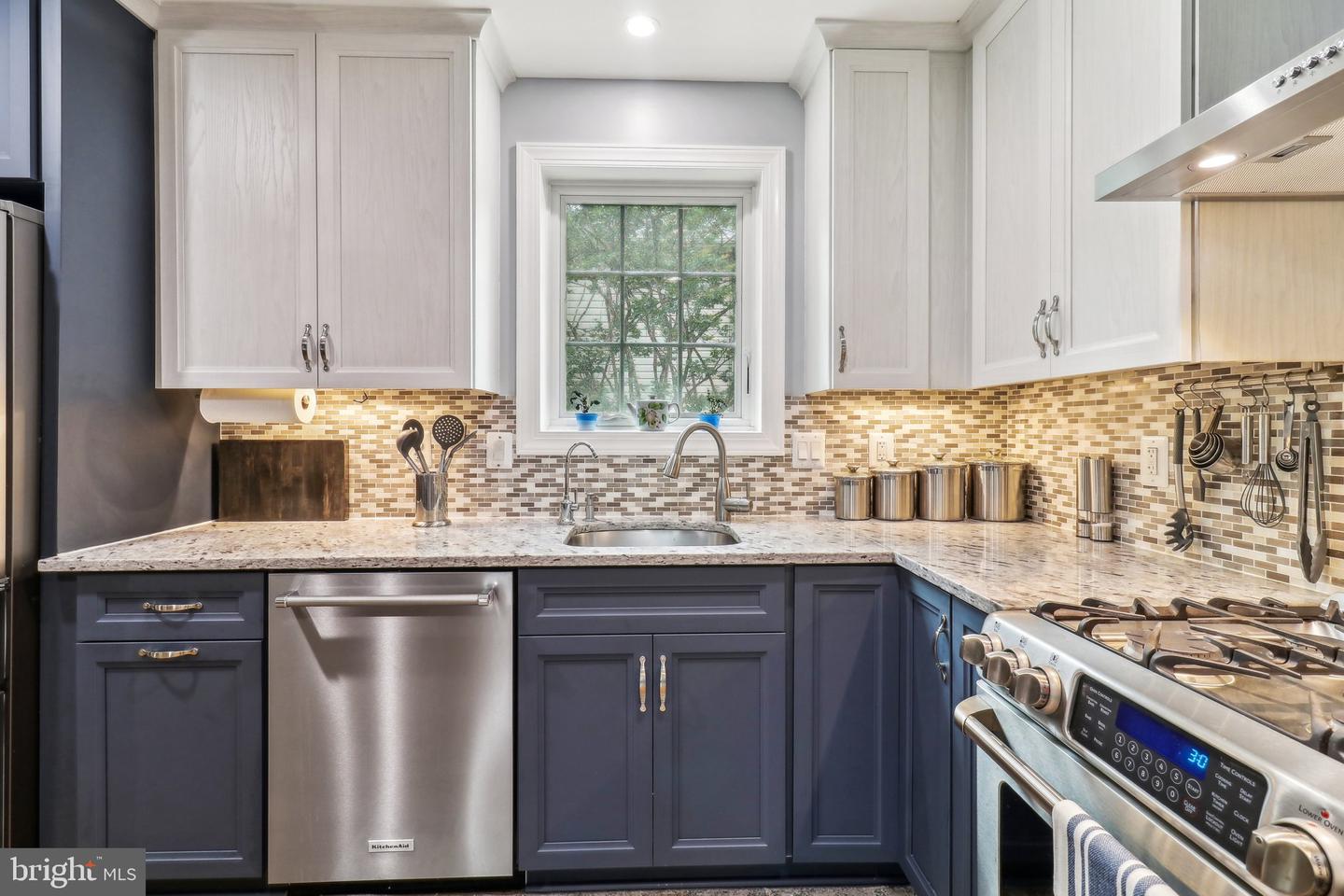 1812 YOUNGBLOOD ST, MCLEAN, Virginia 22101, 4 Bedrooms Bedrooms, ,3 BathroomsBathrooms,Residential,For sale,1812 YOUNGBLOOD ST,VAFX2238360 MLS # VAFX2238360