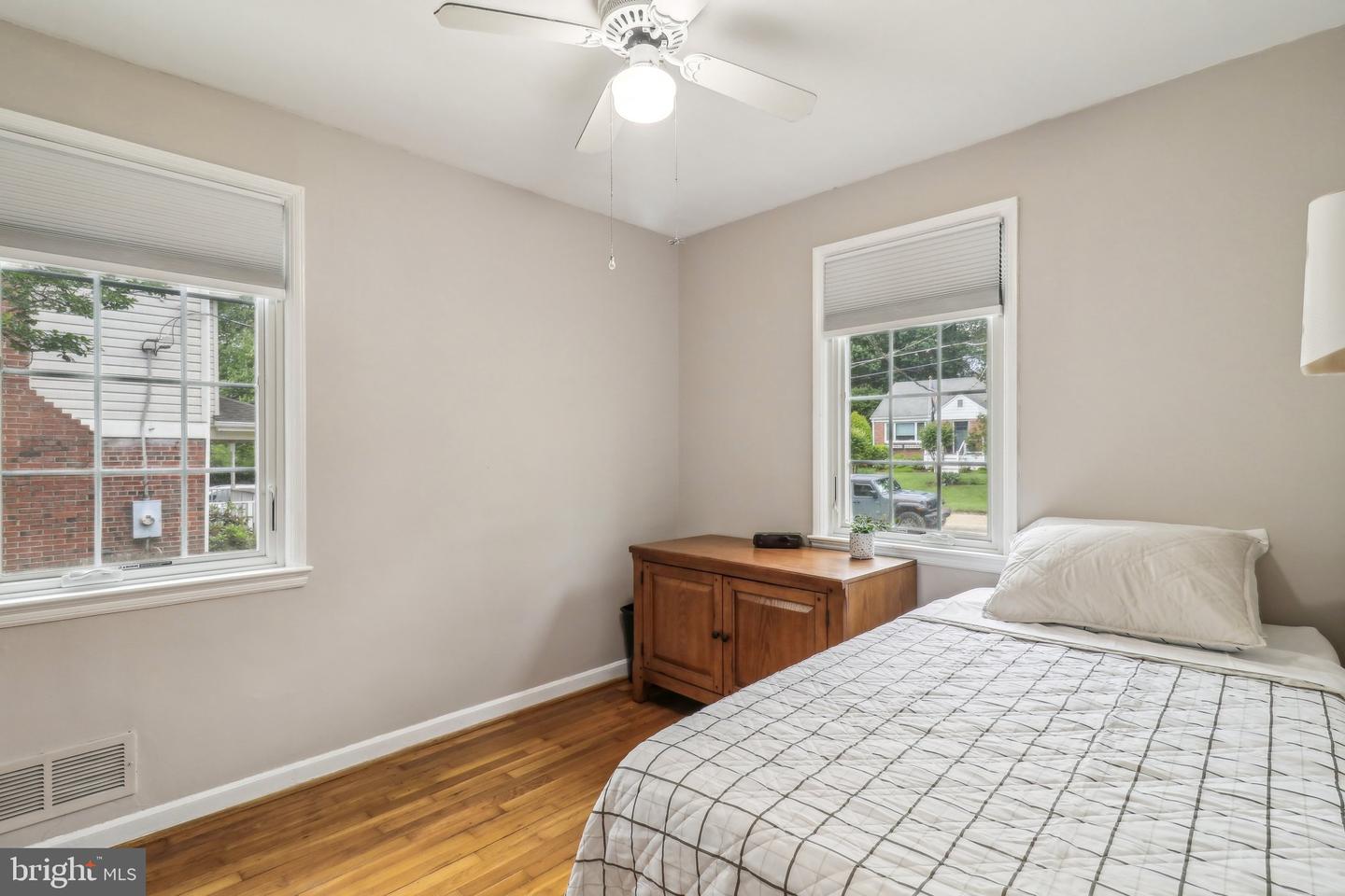 1812 YOUNGBLOOD ST, MCLEAN, Virginia 22101, 4 Bedrooms Bedrooms, ,3 BathroomsBathrooms,Residential,For sale,1812 YOUNGBLOOD ST,VAFX2238360 MLS # VAFX2238360