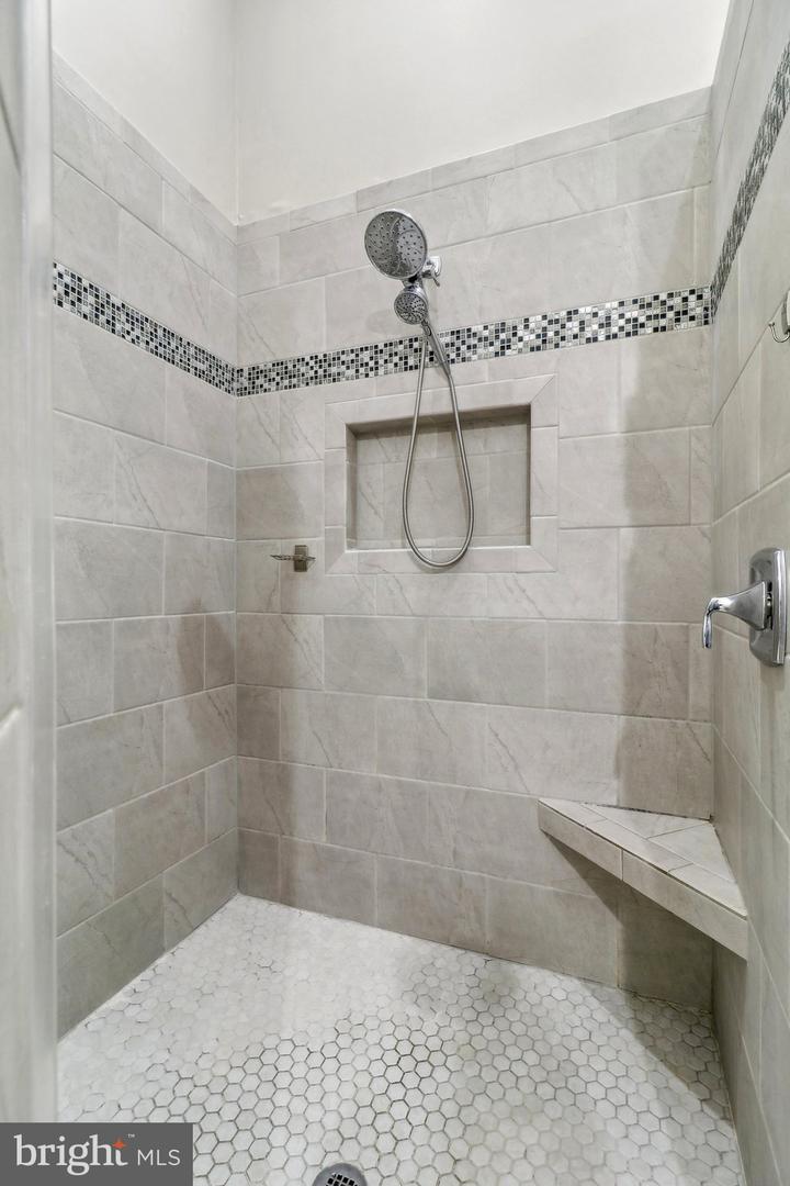 1812 YOUNGBLOOD ST, MCLEAN, Virginia 22101, 4 Bedrooms Bedrooms, ,3 BathroomsBathrooms,Residential,For sale,1812 YOUNGBLOOD ST,VAFX2238360 MLS # VAFX2238360