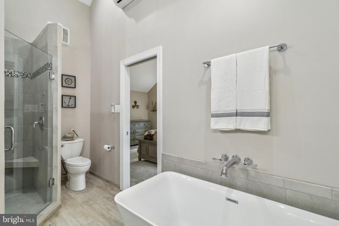 1812 YOUNGBLOOD ST, MCLEAN, Virginia 22101, 4 Bedrooms Bedrooms, ,3 BathroomsBathrooms,Residential,For sale,1812 YOUNGBLOOD ST,VAFX2238360 MLS # VAFX2238360