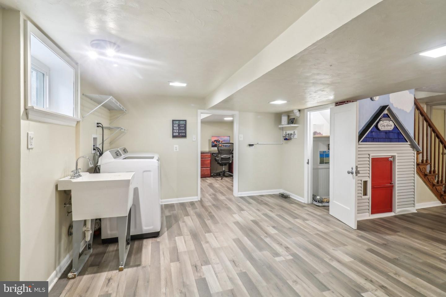 1812 YOUNGBLOOD ST, MCLEAN, Virginia 22101, 4 Bedrooms Bedrooms, ,3 BathroomsBathrooms,Residential,For sale,1812 YOUNGBLOOD ST,VAFX2238360 MLS # VAFX2238360