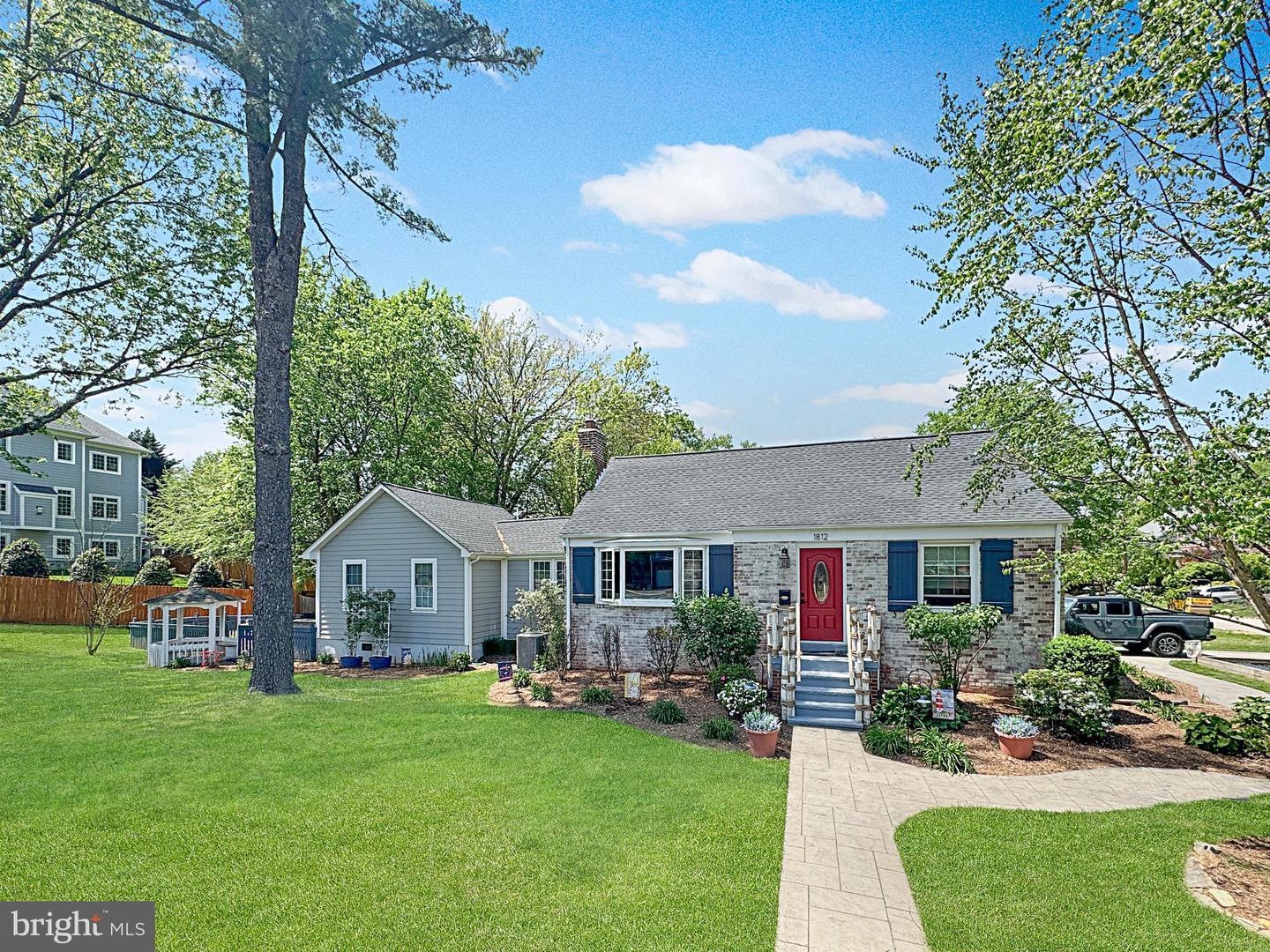 1812 YOUNGBLOOD ST, MCLEAN, Virginia 22101, 4 Bedrooms Bedrooms, ,3 BathroomsBathrooms,Residential,For sale,1812 YOUNGBLOOD ST,VAFX2238360 MLS # VAFX2238360
