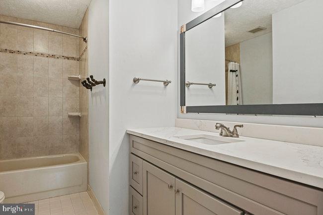 1204 JAMES RIFLE CT NE, LEESBURG, Virginia 20176, 5 Bedrooms Bedrooms, ,3 BathroomsBathrooms,Residential,For sale,1204 JAMES RIFLE CT NE,VALO2095588 MLS # VALO2095588