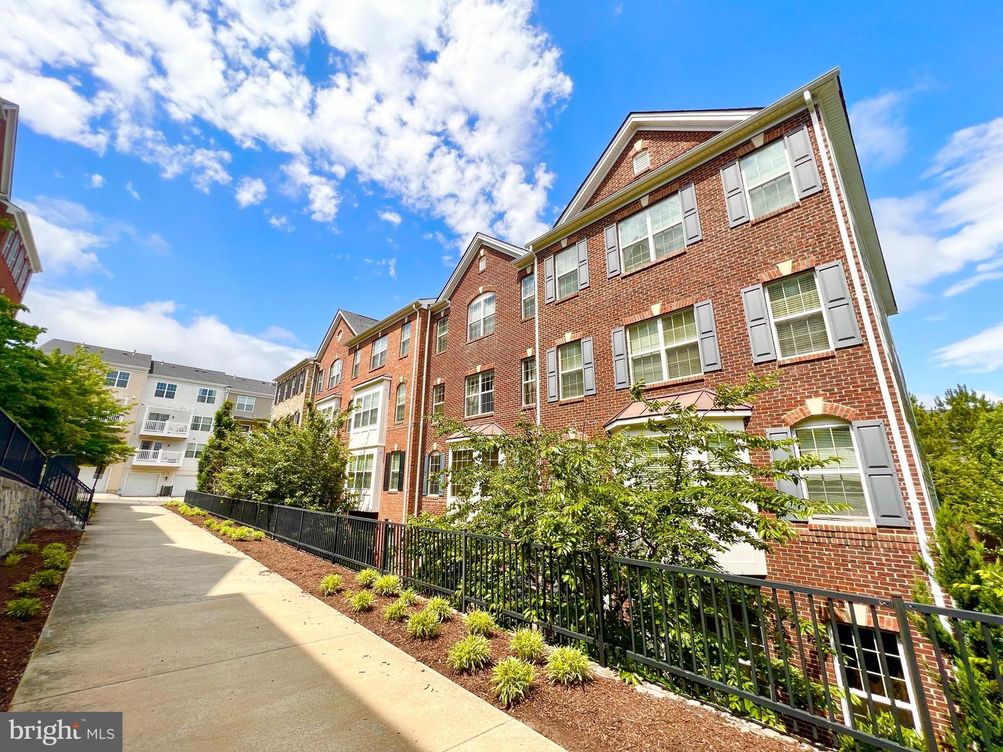 2259 KEW GARDENS DR, WOODBRIDGE, Virginia 22191, 3 Bedrooms Bedrooms, ,2 BathroomsBathrooms,Residential,For sale,2259 KEW GARDENS DR,VAPW2093992 MLS # VAPW2093992