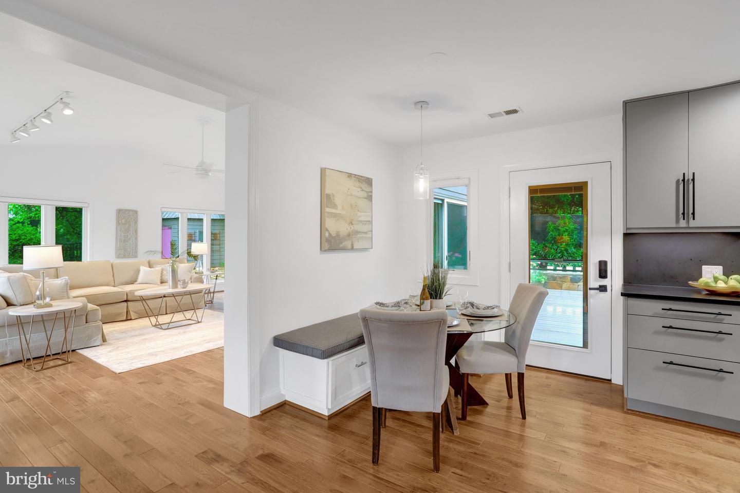 5018 36TH ST N, ARLINGTON, Virginia 22207, 4 Bedrooms Bedrooms, ,3 BathroomsBathrooms,Residential,For sale,5018 36TH ST N,VAAR2057092 MLS # VAAR2057092