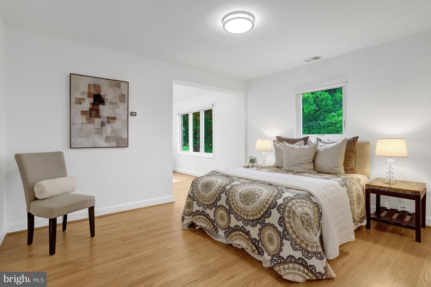 5018 36TH ST N, ARLINGTON, Virginia 22207, 4 Bedrooms Bedrooms, ,3 BathroomsBathrooms,Residential,For sale,5018 36TH ST N,VAAR2057092 MLS # VAAR2057092