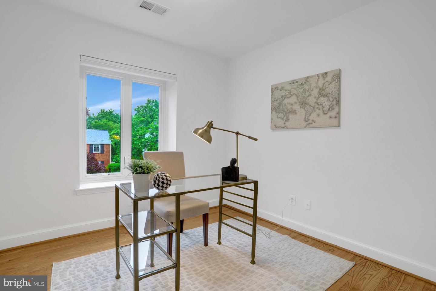 5018 36TH ST N, ARLINGTON, Virginia 22207, 4 Bedrooms Bedrooms, ,3 BathroomsBathrooms,Residential,For sale,5018 36TH ST N,VAAR2057092 MLS # VAAR2057092