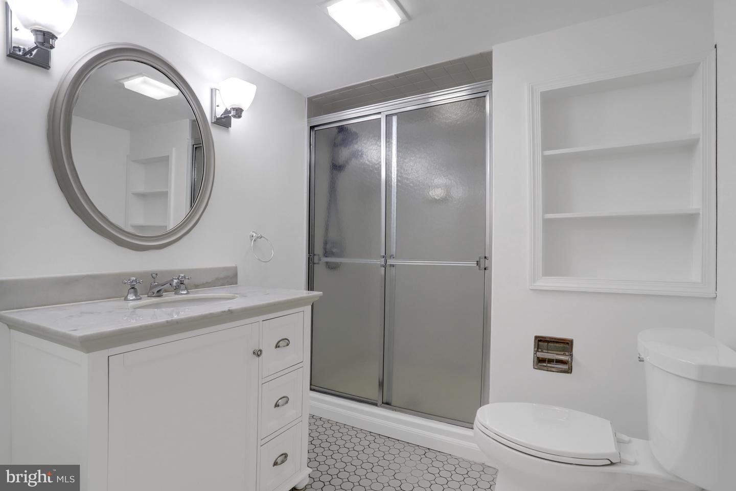 5018 36TH ST N, ARLINGTON, Virginia 22207, 4 Bedrooms Bedrooms, ,3 BathroomsBathrooms,Residential,For sale,5018 36TH ST N,VAAR2057092 MLS # VAAR2057092