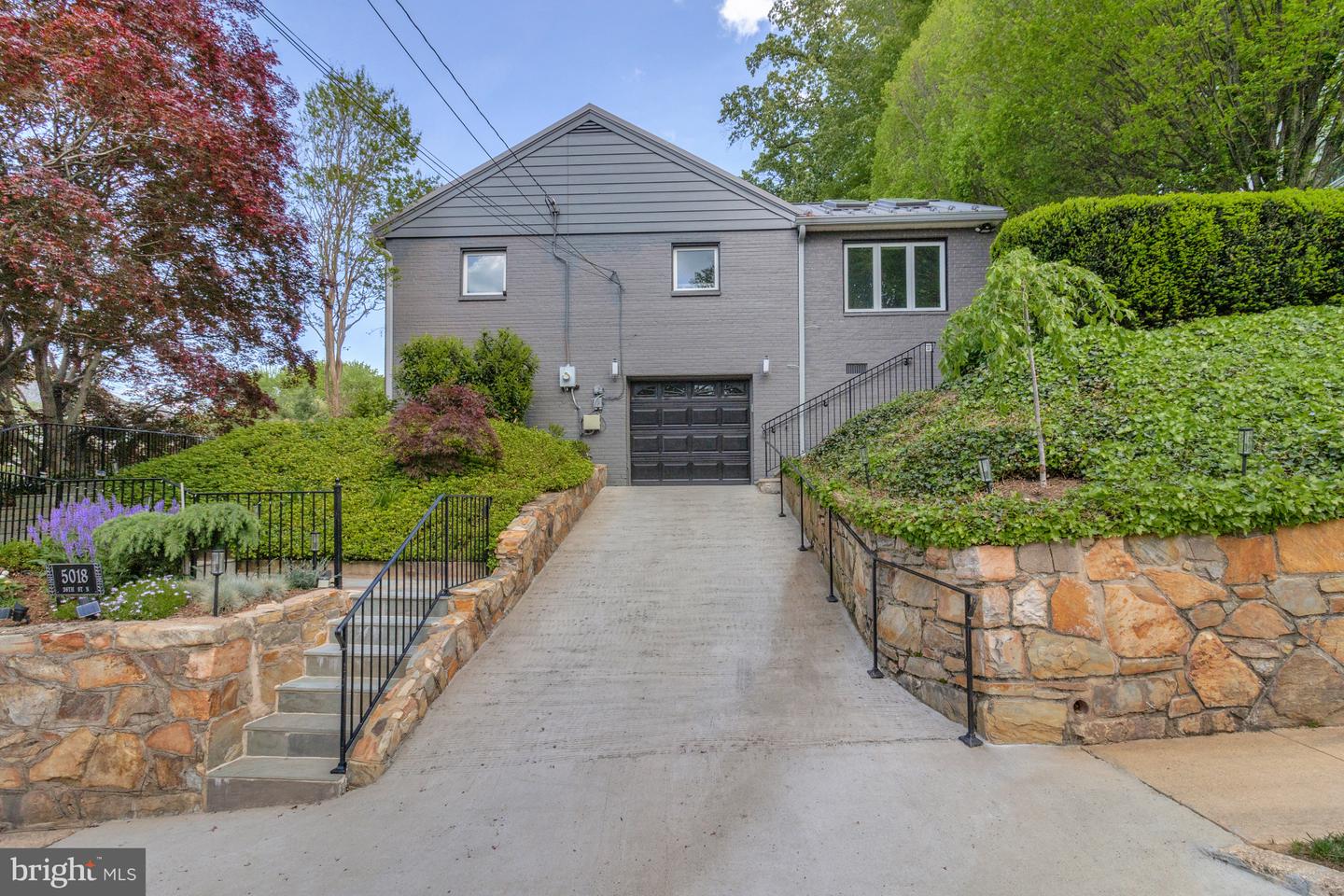 5018 36TH ST N, ARLINGTON, Virginia 22207, 4 Bedrooms Bedrooms, ,3 BathroomsBathrooms,Residential,For sale,5018 36TH ST N,VAAR2057092 MLS # VAAR2057092