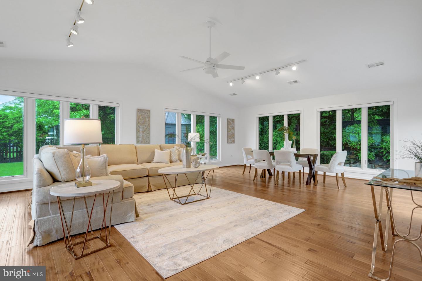 5018 36TH ST N, ARLINGTON, Virginia 22207, 4 Bedrooms Bedrooms, ,3 BathroomsBathrooms,Residential,For sale,5018 36TH ST N,VAAR2057092 MLS # VAAR2057092