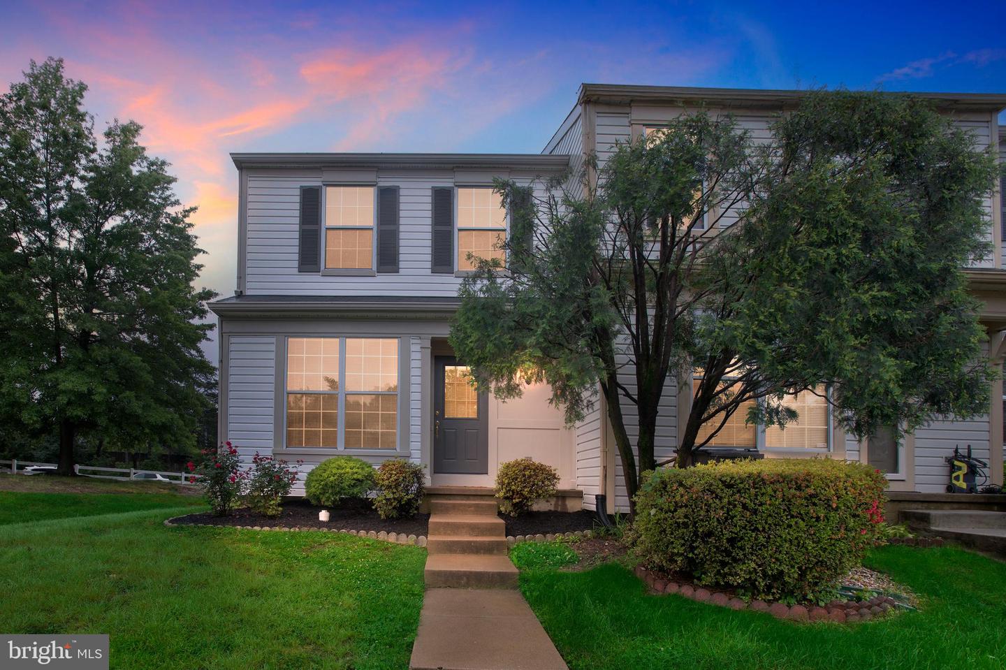 1793 ROCHELLE CT, WOODBRIDGE, Virginia 22192, 2 Bedrooms Bedrooms, ,3 BathroomsBathrooms,Residential,For sale,1793 ROCHELLE CT,VAPW2094118 MLS # VAPW2094118