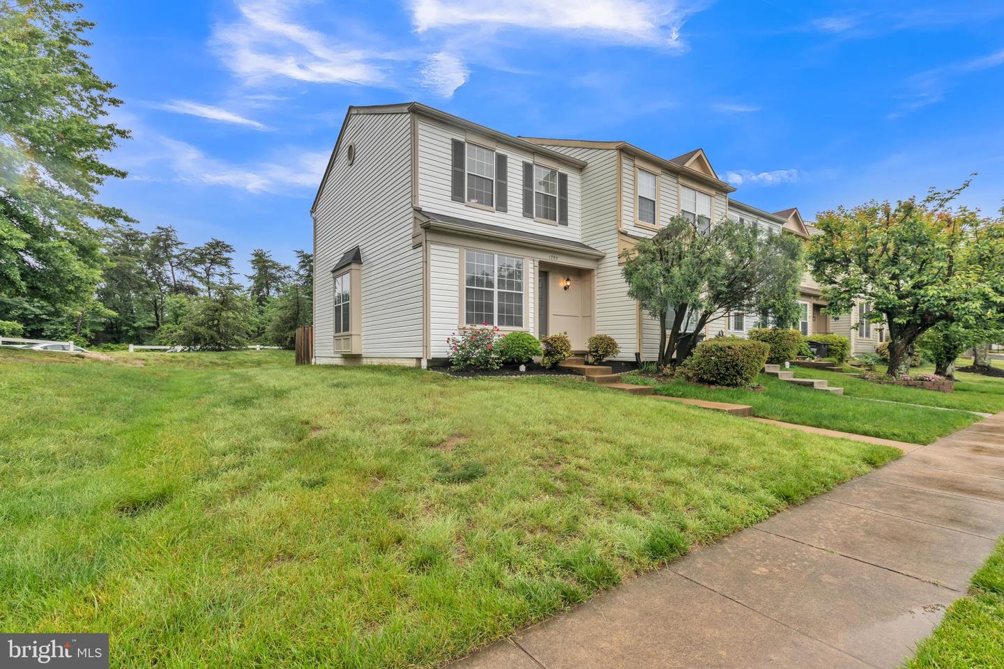 1793 ROCHELLE CT, WOODBRIDGE, Virginia 22192, 2 Bedrooms Bedrooms, ,3 BathroomsBathrooms,Residential,For sale,1793 ROCHELLE CT,VAPW2094118 MLS # VAPW2094118