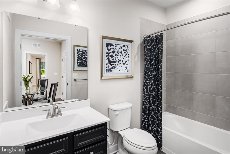14401 MILK THISTLE LN #341 - EMERALD SEPT, CHANTILLY, Virginia 20151, 2 Bedrooms Bedrooms, ,2 BathroomsBathrooms,Residential,For sale,14401 MILK THISTLE LN #341 - EMERALD SEPT,VAFX2239014 MLS # VAFX2239014