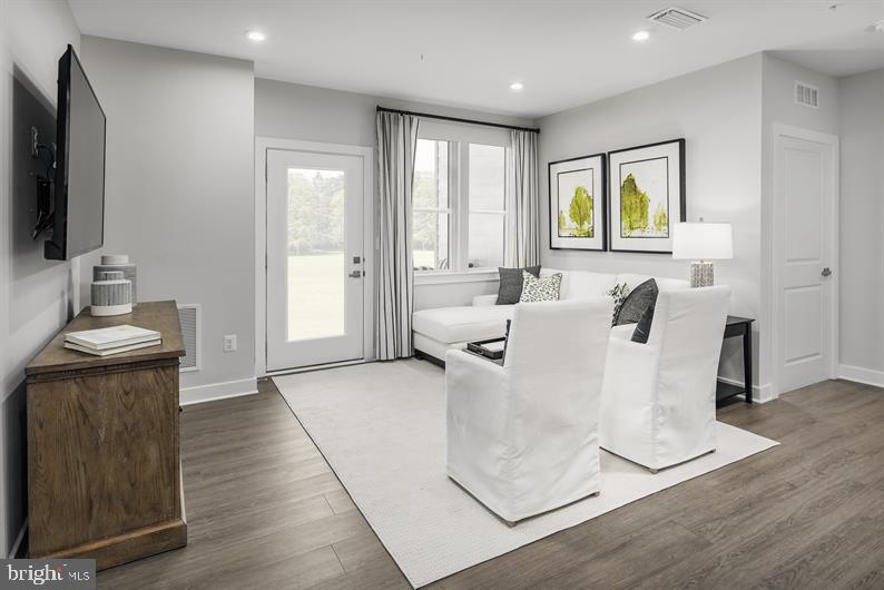 14401 MILK THISTLE LN #341 - EMERALD SEPT, CHANTILLY, Virginia 20151, 2 Bedrooms Bedrooms, ,2 BathroomsBathrooms,Residential,For sale,14401 MILK THISTLE LN #341 - EMERALD SEPT,VAFX2239014 MLS # VAFX2239014