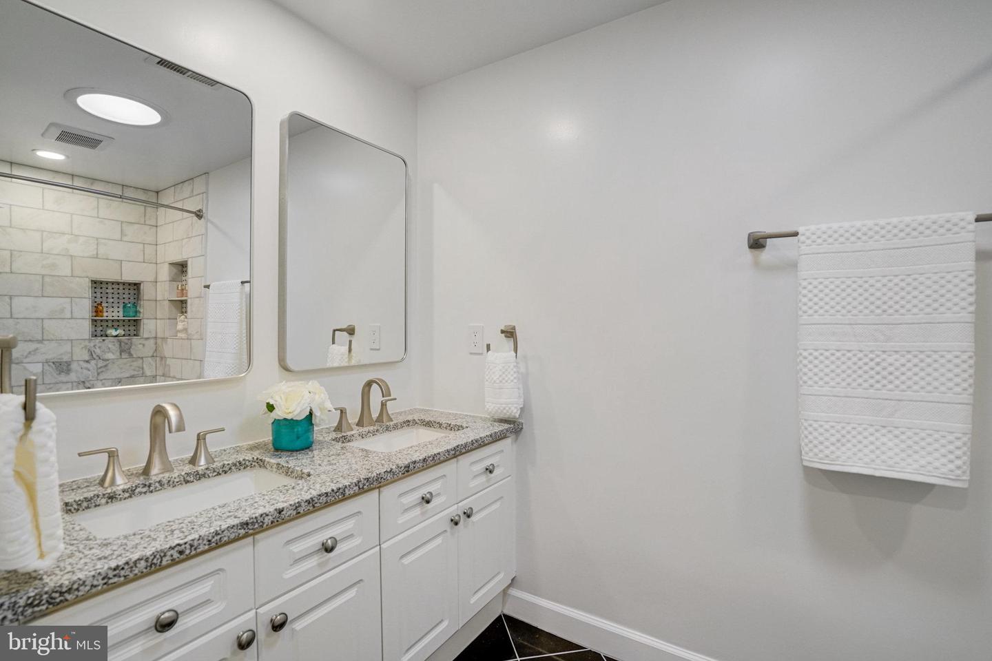 6869 WASHINGTON BLVD, ARLINGTON, Virginia 22213, 6 Bedrooms Bedrooms, 17 Rooms Rooms,3 BathroomsBathrooms,Residential,For sale,6869 WASHINGTON BLVD,VAAR2057114 MLS # VAAR2057114