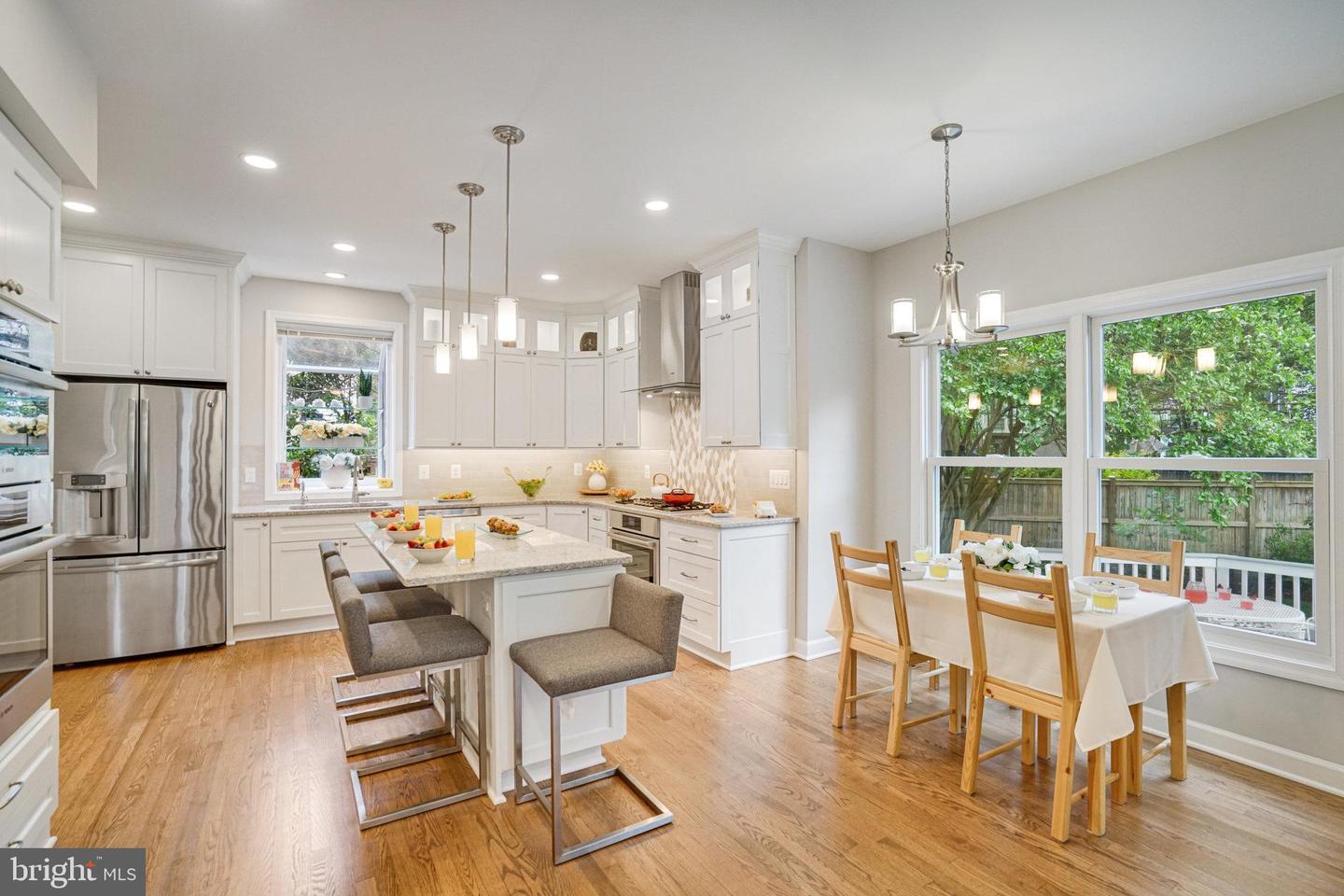 6869 WASHINGTON BLVD, ARLINGTON, Virginia 22213, 6 Bedrooms Bedrooms, 17 Rooms Rooms,3 BathroomsBathrooms,Residential,For sale,6869 WASHINGTON BLVD,VAAR2057114 MLS # VAAR2057114