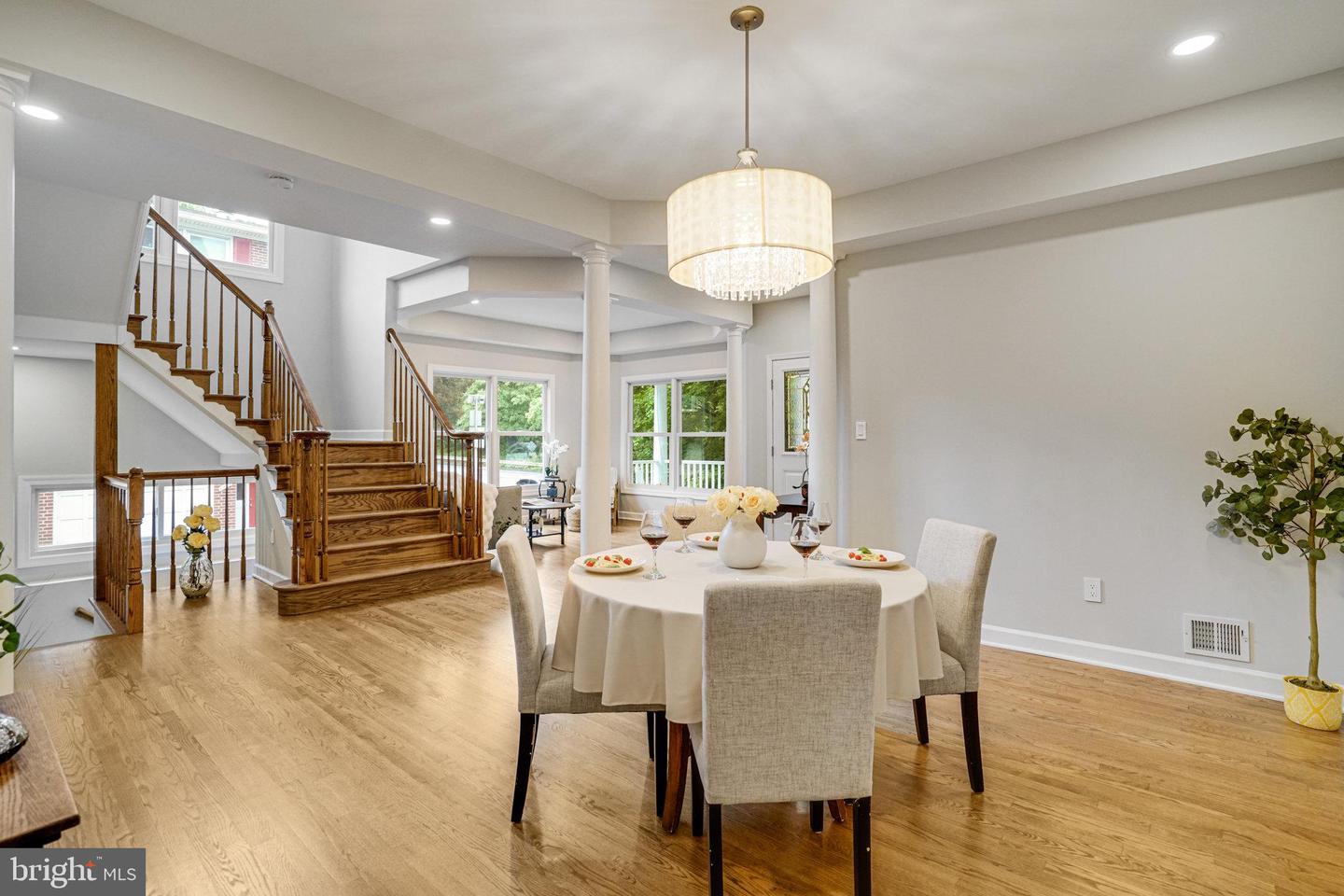 6869 WASHINGTON BLVD, ARLINGTON, Virginia 22213, 6 Bedrooms Bedrooms, 17 Rooms Rooms,3 BathroomsBathrooms,Residential,For sale,6869 WASHINGTON BLVD,VAAR2057114 MLS # VAAR2057114