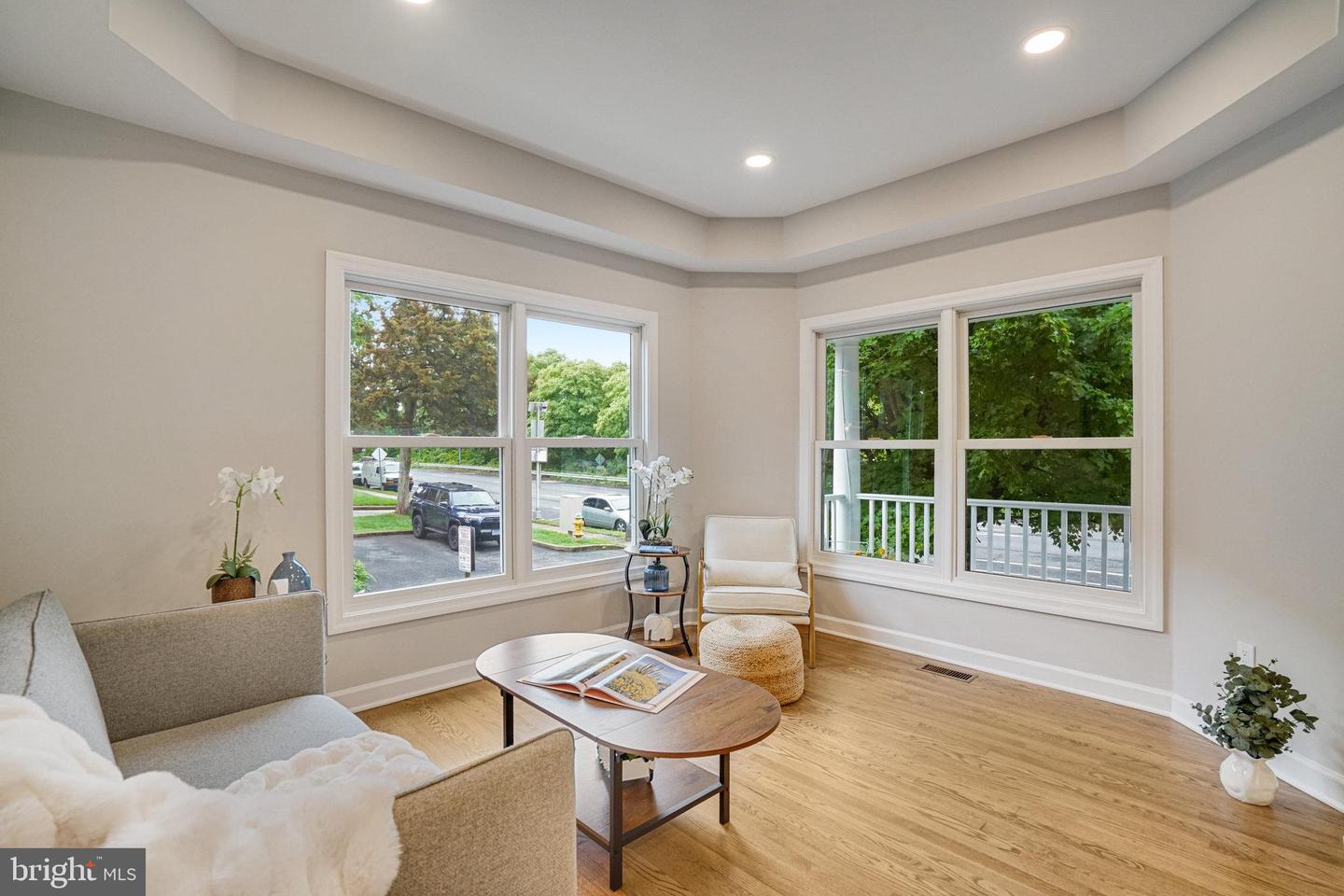 6869 WASHINGTON BLVD, ARLINGTON, Virginia 22213, 6 Bedrooms Bedrooms, 17 Rooms Rooms,3 BathroomsBathrooms,Residential,For sale,6869 WASHINGTON BLVD,VAAR2057114 MLS # VAAR2057114