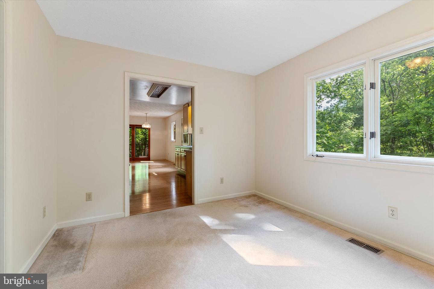 112 OLD FOREST CIR, WINCHESTER, Virginia 22602, 4 Bedrooms Bedrooms, ,2 BathroomsBathrooms,Residential,For sale,112 OLD FOREST CIR,VAFV2033966 MLS # VAFV2033966