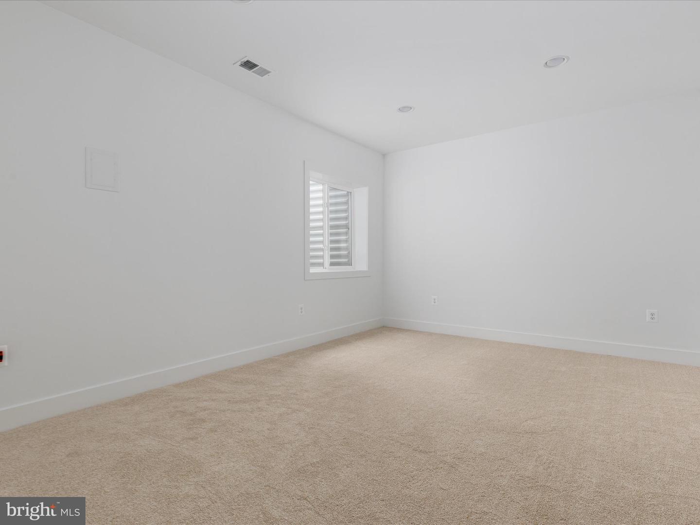 3557 ORCHID POND WAY, OAKTON, Virginia 22124, 6 Bedrooms Bedrooms, ,5 BathroomsBathrooms,Residential,For sale,3557 ORCHID POND WAY,VAFX2239112 MLS # VAFX2239112