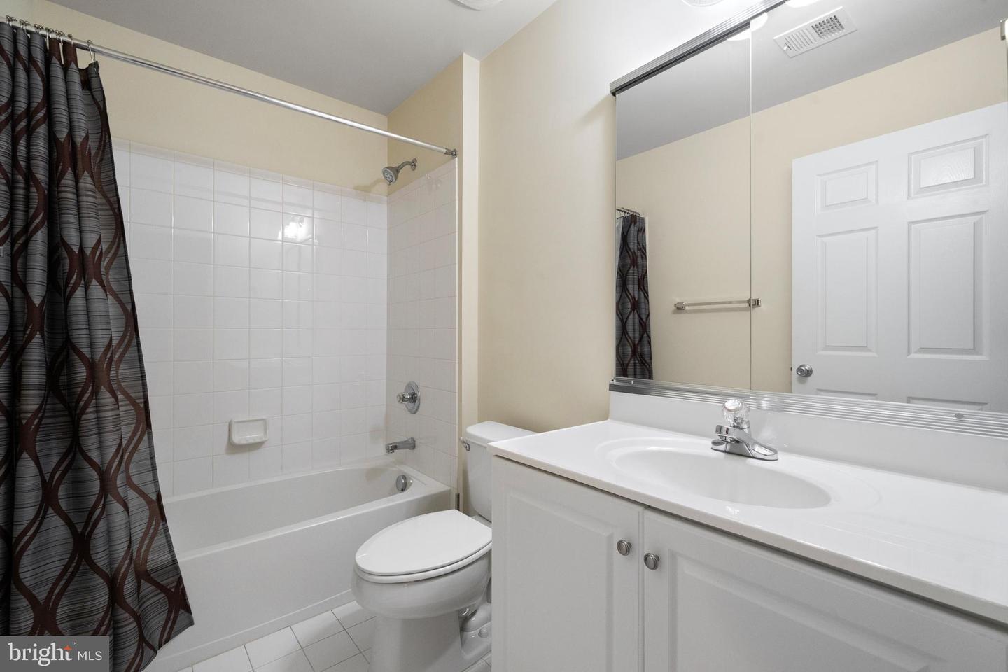 5601 SWIFT CREEK CT, HAYMARKET, Virginia 20169, 3 Bedrooms Bedrooms, ,3 BathroomsBathrooms,Residential,For sale,5601 SWIFT CREEK CT,VAPW2094160 MLS # VAPW2094160
