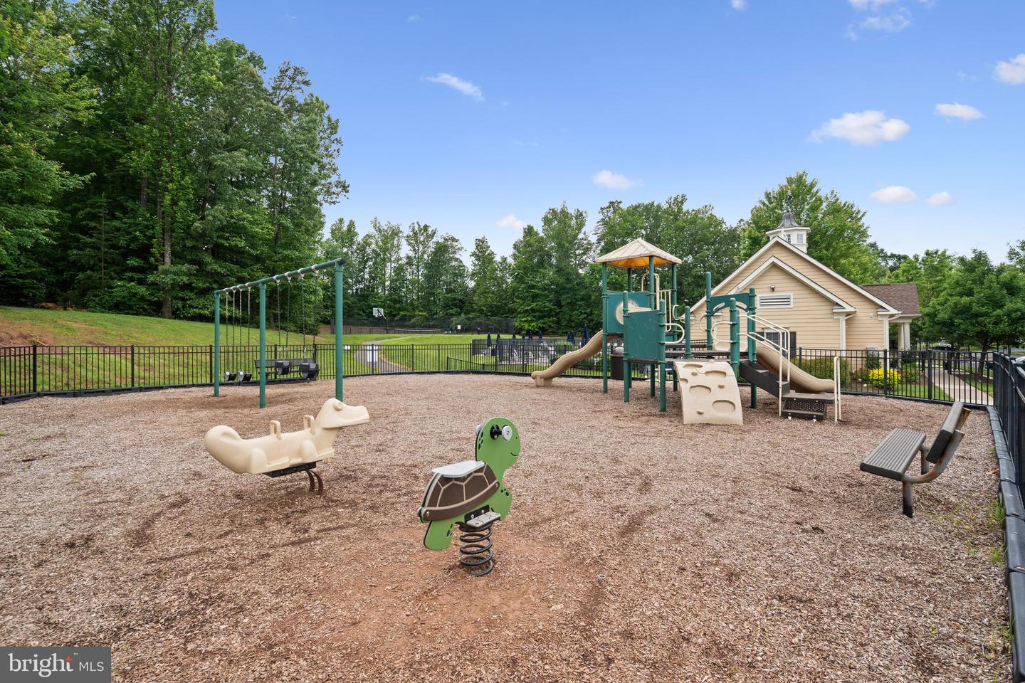 5601 SWIFT CREEK CT, HAYMARKET, Virginia 20169, 3 Bedrooms Bedrooms, ,3 BathroomsBathrooms,Residential,For sale,5601 SWIFT CREEK CT,VAPW2094160 MLS # VAPW2094160