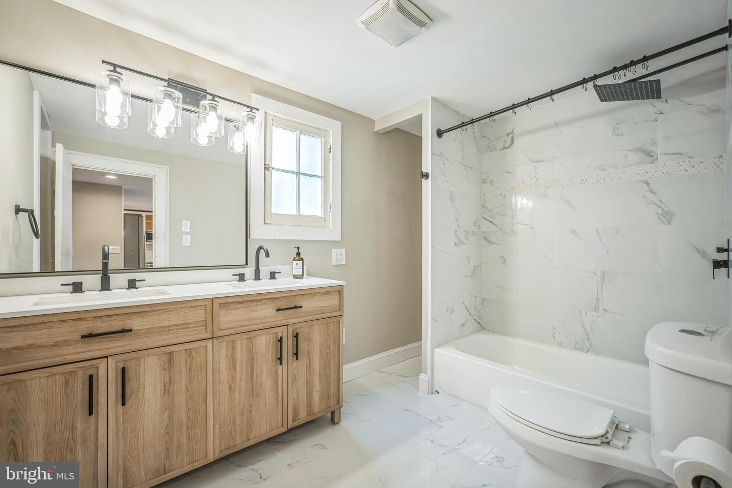 36952 CHARLES TOWN PIKE, HILLSBORO, Virginia 20132, 2 Bedrooms Bedrooms, ,1 BathroomBathrooms,Residential,For sale,36952 CHARLES TOWN PIKE,VALO2095772 MLS # VALO2095772