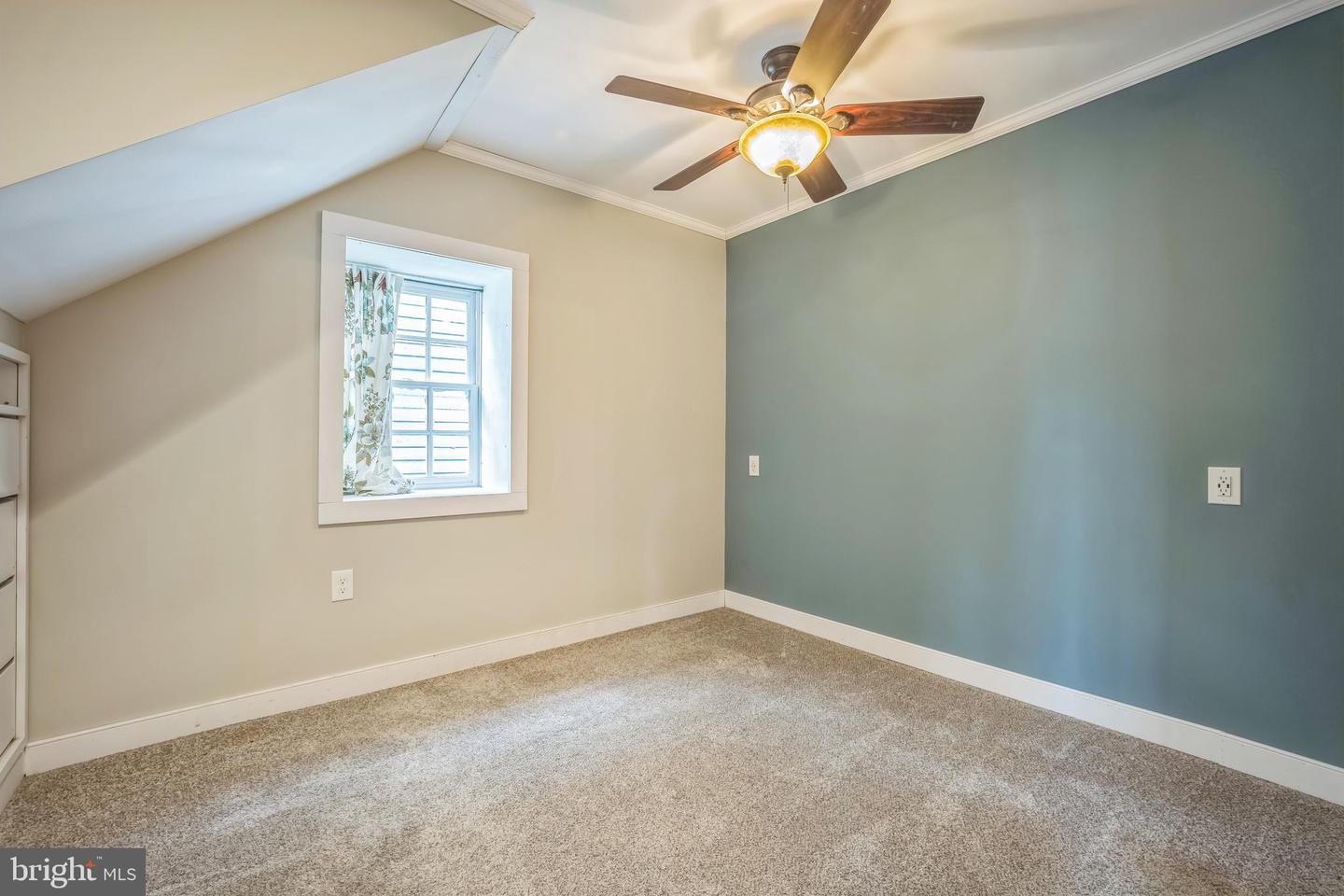 36952 CHARLES TOWN PIKE, HILLSBORO, Virginia 20132, 2 Bedrooms Bedrooms, ,1 BathroomBathrooms,Residential,For sale,36952 CHARLES TOWN PIKE,VALO2095772 MLS # VALO2095772