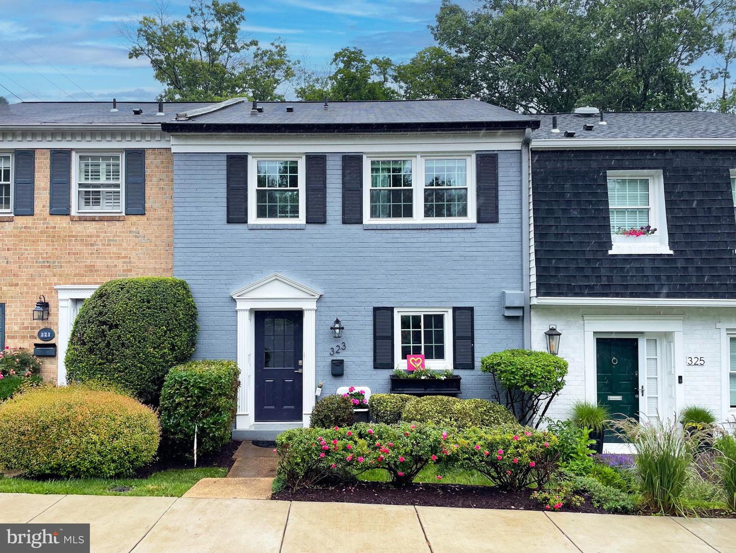 323 CENTER ST N, VIENNA, Virginia 22180, 4 Bedrooms Bedrooms, ,3 BathroomsBathrooms,Residential,For sale,323 CENTER ST N,VAFX2239218 MLS # VAFX2239218