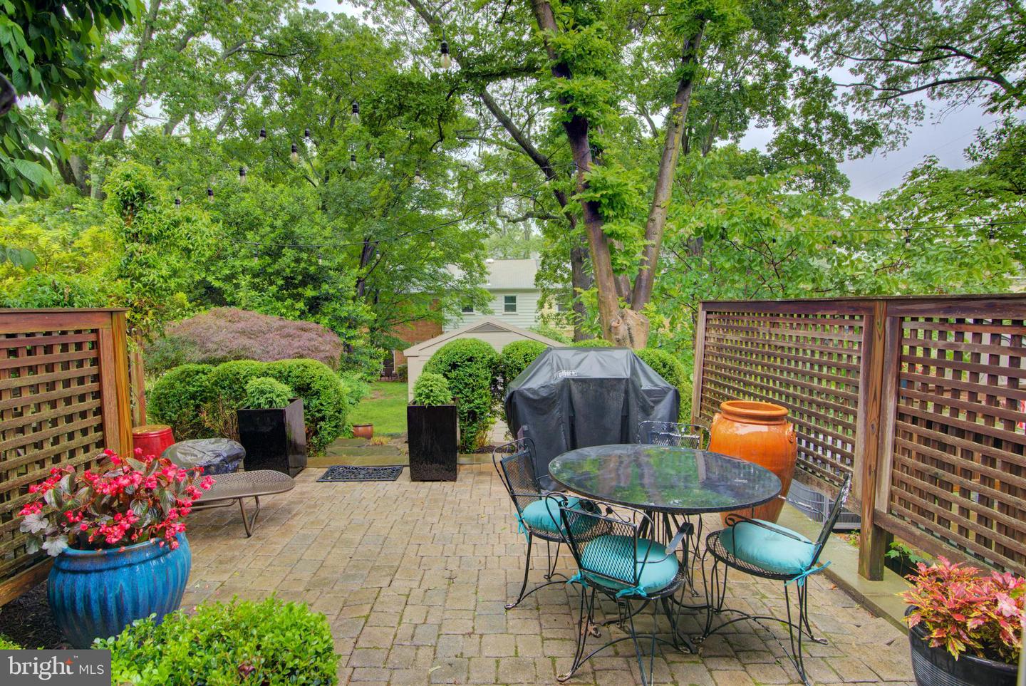 323 CENTER ST N, VIENNA, Virginia 22180, 4 Bedrooms Bedrooms, ,3 BathroomsBathrooms,Residential,For sale,323 CENTER ST N,VAFX2239218 MLS # VAFX2239218