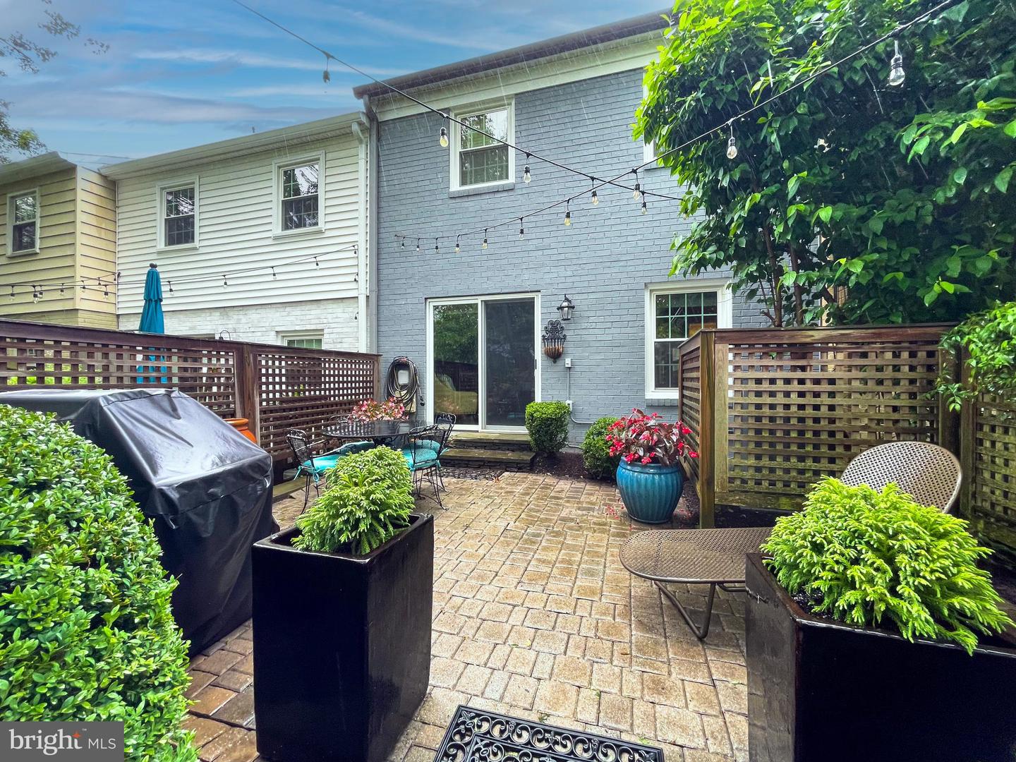 323 CENTER ST N, VIENNA, Virginia 22180, 4 Bedrooms Bedrooms, ,3 BathroomsBathrooms,Residential,For sale,323 CENTER ST N,VAFX2239218 MLS # VAFX2239218