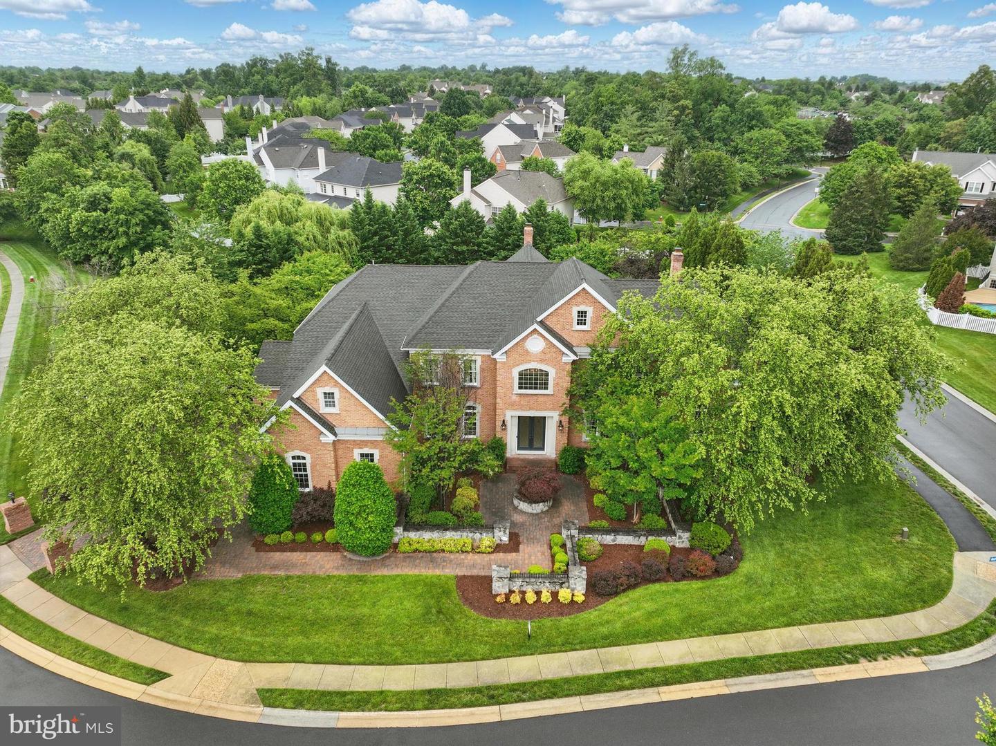 43582 OLD KINDERHOOK DR, ASHBURN, Virginia 20147, 5 Bedrooms Bedrooms, ,6 BathroomsBathrooms,Residential,For sale,43582 OLD KINDERHOOK DR,VALO2095874 MLS # VALO2095874