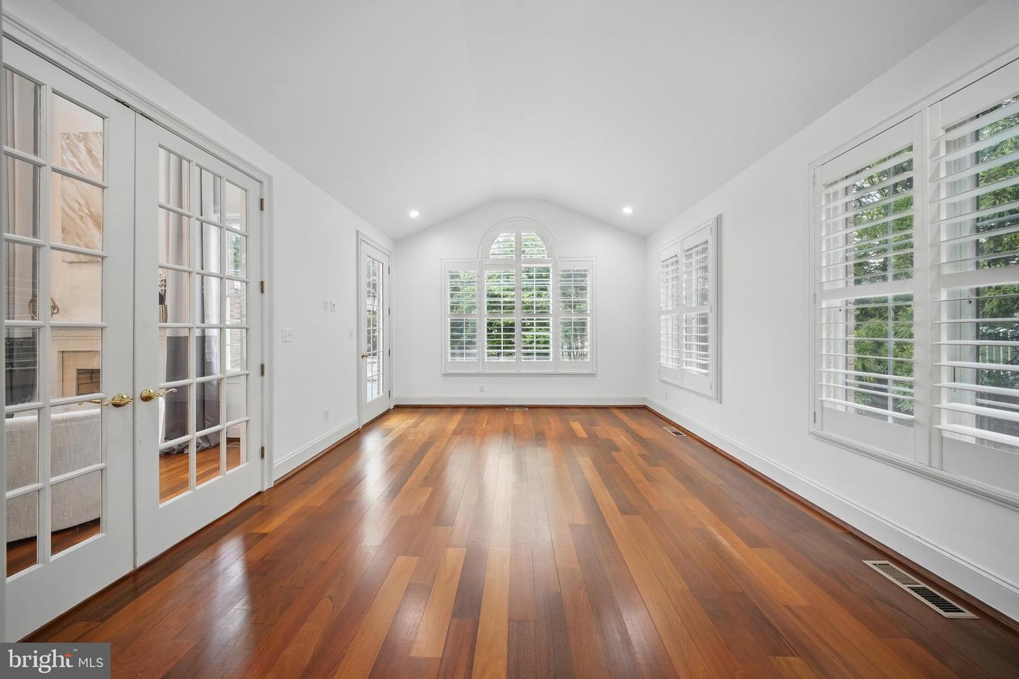 43582 OLD KINDERHOOK DR, ASHBURN, Virginia 20147, 5 Bedrooms Bedrooms, ,6 BathroomsBathrooms,Residential,For sale,43582 OLD KINDERHOOK DR,VALO2095874 MLS # VALO2095874