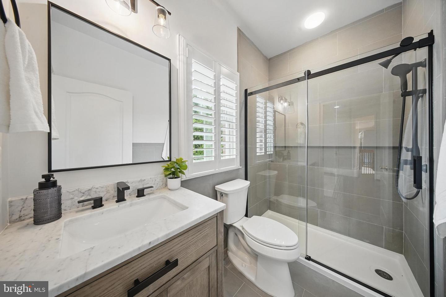 43582 OLD KINDERHOOK DR, ASHBURN, Virginia 20147, 5 Bedrooms Bedrooms, ,6 BathroomsBathrooms,Residential,For sale,43582 OLD KINDERHOOK DR,VALO2095874 MLS # VALO2095874