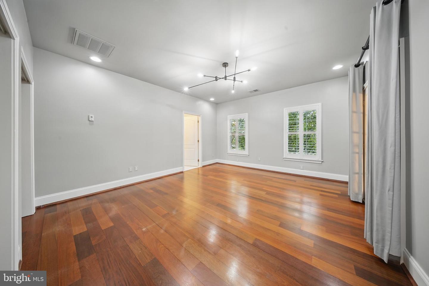 43582 OLD KINDERHOOK DR, ASHBURN, Virginia 20147, 5 Bedrooms Bedrooms, ,6 BathroomsBathrooms,Residential,For sale,43582 OLD KINDERHOOK DR,VALO2095874 MLS # VALO2095874