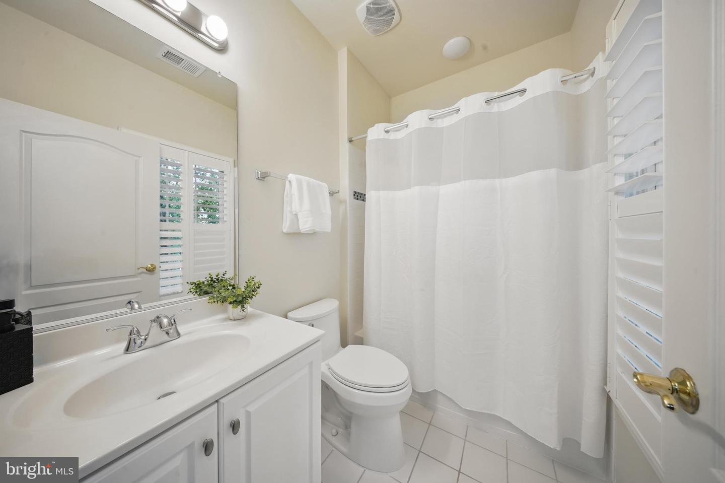 43582 OLD KINDERHOOK DR, ASHBURN, Virginia 20147, 5 Bedrooms Bedrooms, ,6 BathroomsBathrooms,Residential,For sale,43582 OLD KINDERHOOK DR,VALO2095874 MLS # VALO2095874