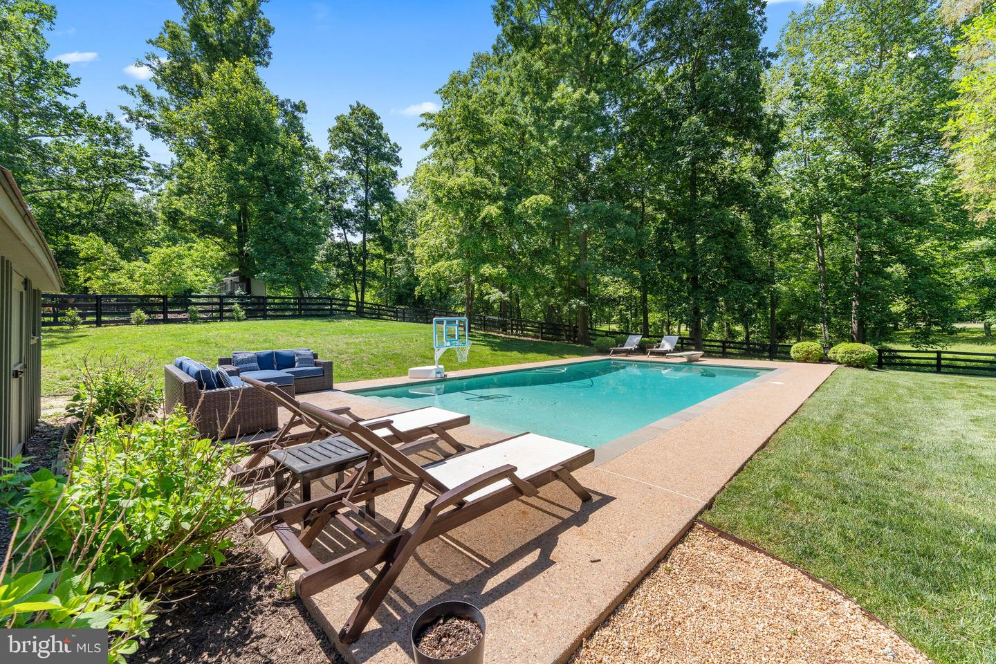 5194 CHASE LN, MIDLAND, Virginia 22728, 5 Bedrooms Bedrooms, ,3 BathroomsBathrooms,Residential,For sale,5194 CHASE LN,VAFQ2016618 MLS # VAFQ2016618