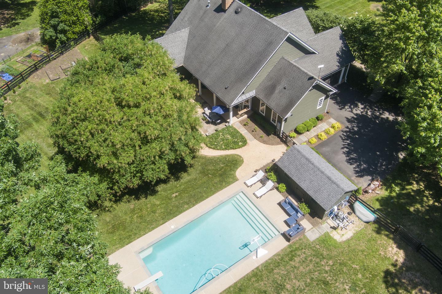 5194 CHASE LN, MIDLAND, Virginia 22728, 5 Bedrooms Bedrooms, ,3 BathroomsBathrooms,Residential,For sale,5194 CHASE LN,VAFQ2016618 MLS # VAFQ2016618