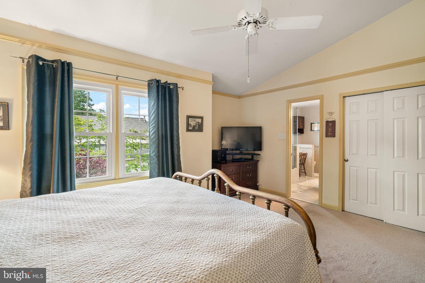 7909 MORNING RIDE CT, ALEXANDRIA, Virginia 22315, 3 Bedrooms Bedrooms, ,3 BathroomsBathrooms,Residential,For sale,7909 MORNING RIDE CT,VAFX2240538 MLS # VAFX2240538