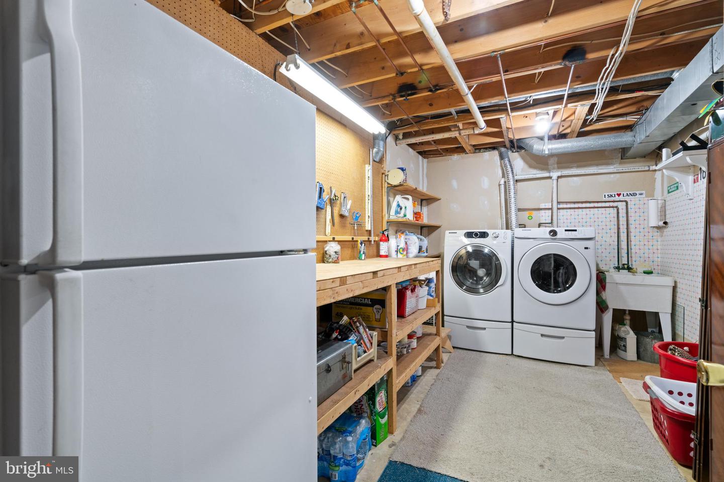 7909 MORNING RIDE CT, ALEXANDRIA, Virginia 22315, 3 Bedrooms Bedrooms, ,3 BathroomsBathrooms,Residential,For sale,7909 MORNING RIDE CT,VAFX2240538 MLS # VAFX2240538