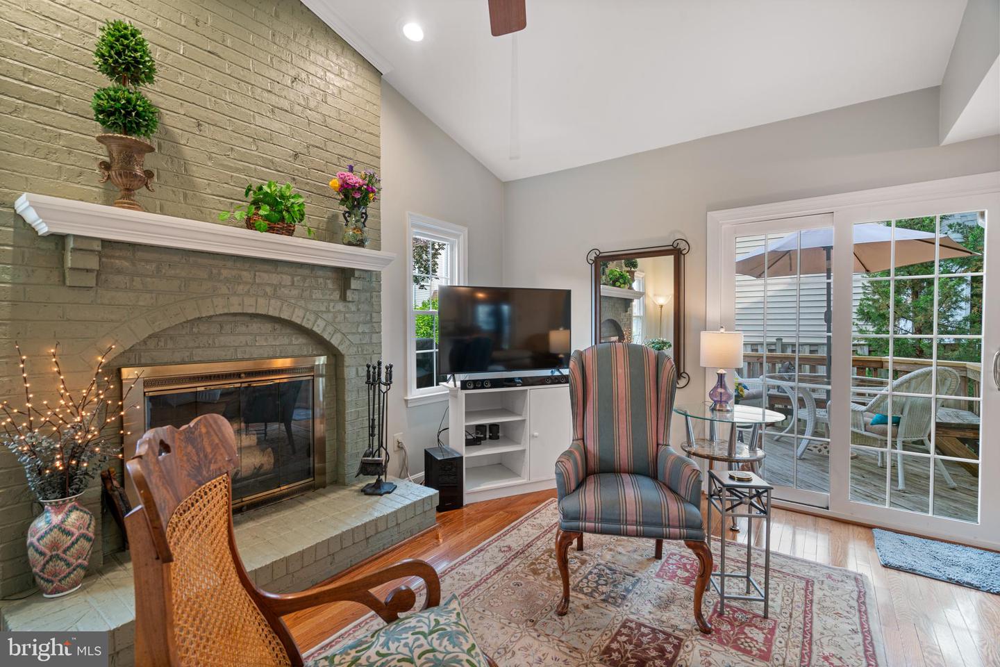 7909 MORNING RIDE CT, ALEXANDRIA, Virginia 22315, 3 Bedrooms Bedrooms, ,3 BathroomsBathrooms,Residential,For sale,7909 MORNING RIDE CT,VAFX2240538 MLS # VAFX2240538