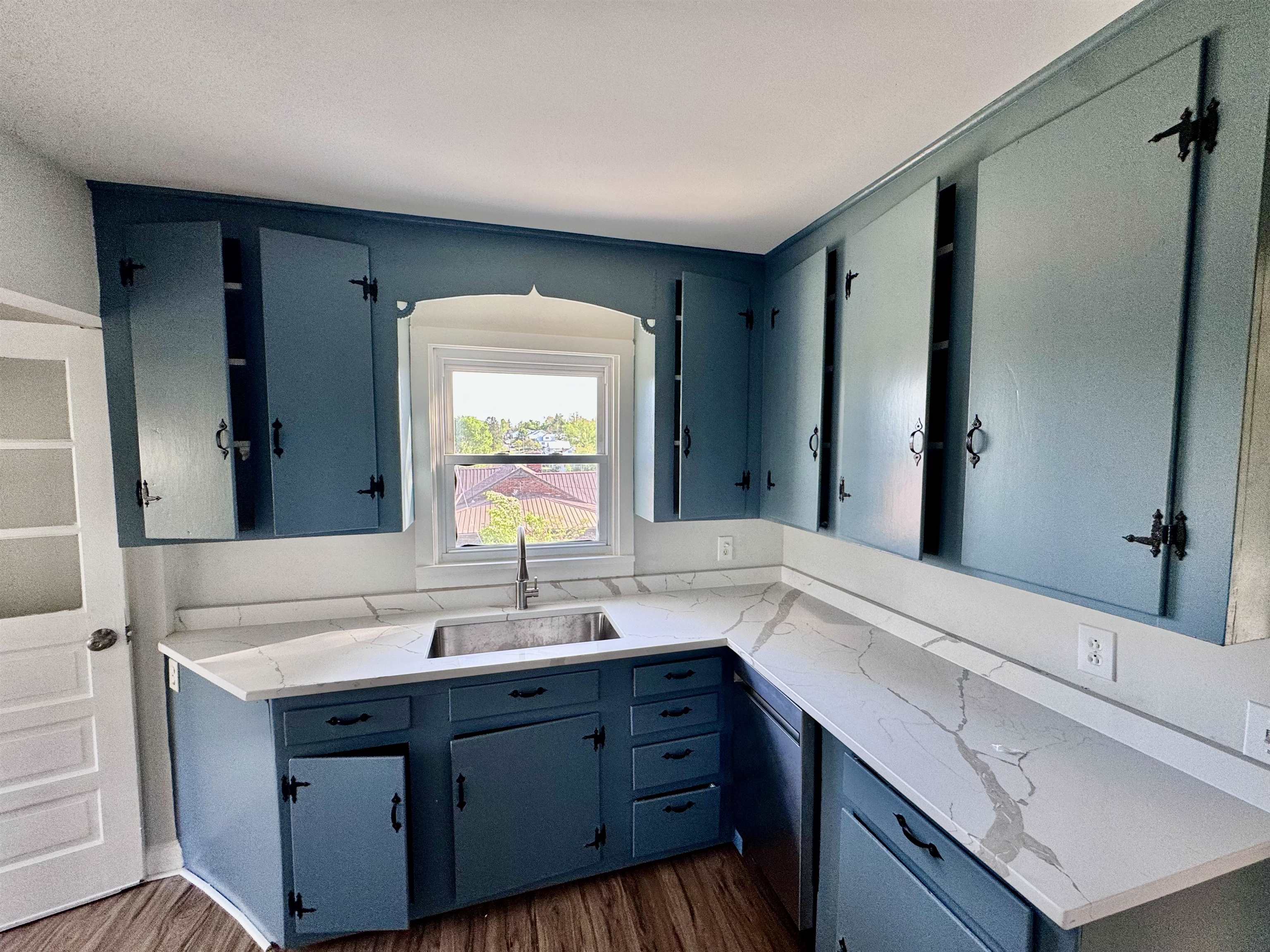 105 WAVERLY ST, STAUNTON, Virginia 24401, 3 Bedrooms Bedrooms, ,2 BathroomsBathrooms,Residential,105 WAVERLY ST,663956 MLS # 663956