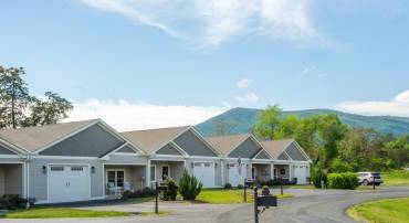 90 APPLE BLOSSOM CT, NELLYSFORD, Virginia 22958, 2 Bedrooms Bedrooms, ,2 BathroomsBathrooms,Residential,90 APPLE BLOSSOM CT,665171 MLS # 665171