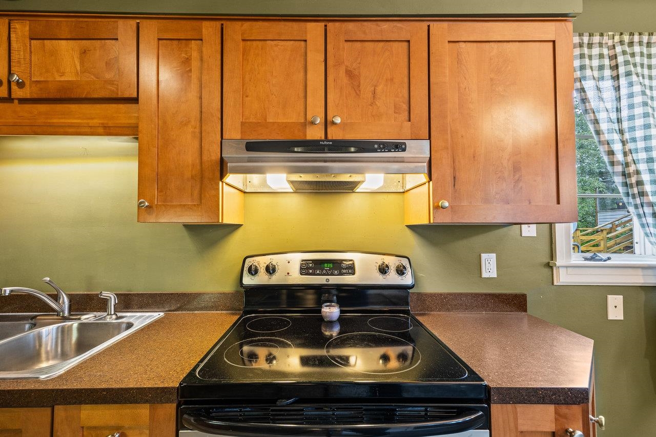 1435 BLUESTONE ST, HARRISONBURG, Virginia 22801, 2 Bedrooms Bedrooms, ,1 BathroomBathrooms,Residential,1435 BLUESTONE ST,665175 MLS # 665175