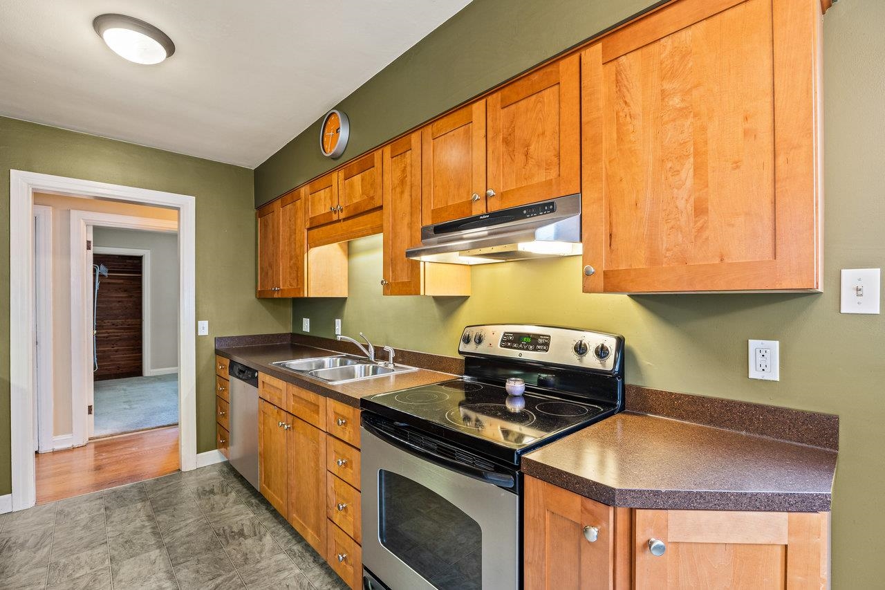 1435 BLUESTONE ST, HARRISONBURG, Virginia 22801, 2 Bedrooms Bedrooms, ,1 BathroomBathrooms,Residential,1435 BLUESTONE ST,665175 MLS # 665175