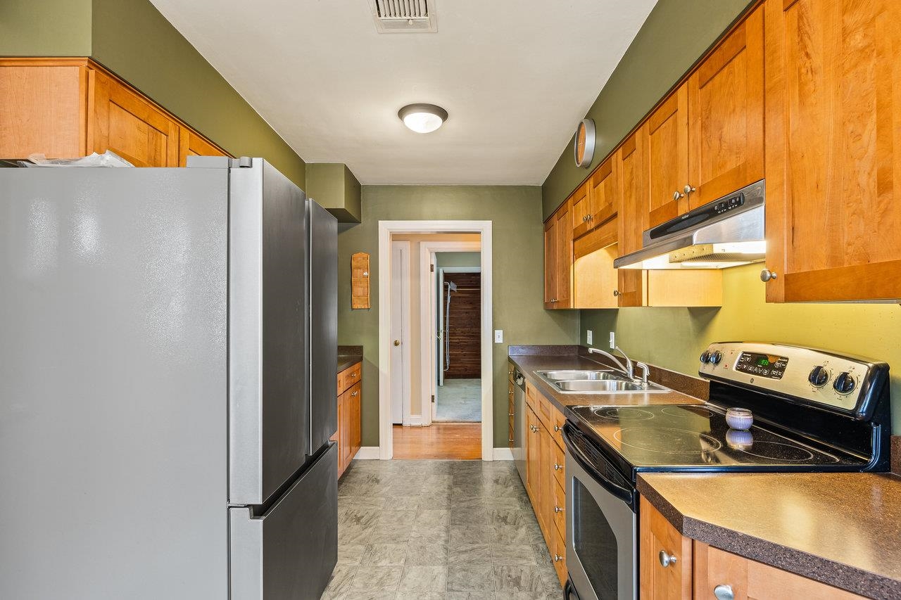 1435 BLUESTONE ST, HARRISONBURG, Virginia 22801, 2 Bedrooms Bedrooms, ,1 BathroomBathrooms,Residential,1435 BLUESTONE ST,665175 MLS # 665175
