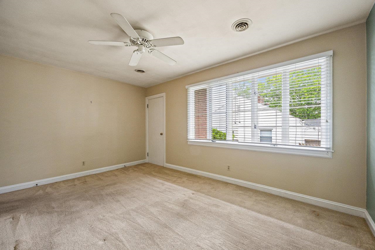 1435 BLUESTONE ST, HARRISONBURG, Virginia 22801, 2 Bedrooms Bedrooms, ,1 BathroomBathrooms,Residential,1435 BLUESTONE ST,665175 MLS # 665175