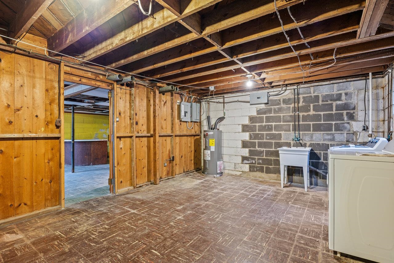 1435 BLUESTONE ST, HARRISONBURG, Virginia 22801, 2 Bedrooms Bedrooms, ,1 BathroomBathrooms,Residential,1435 BLUESTONE ST,665175 MLS # 665175