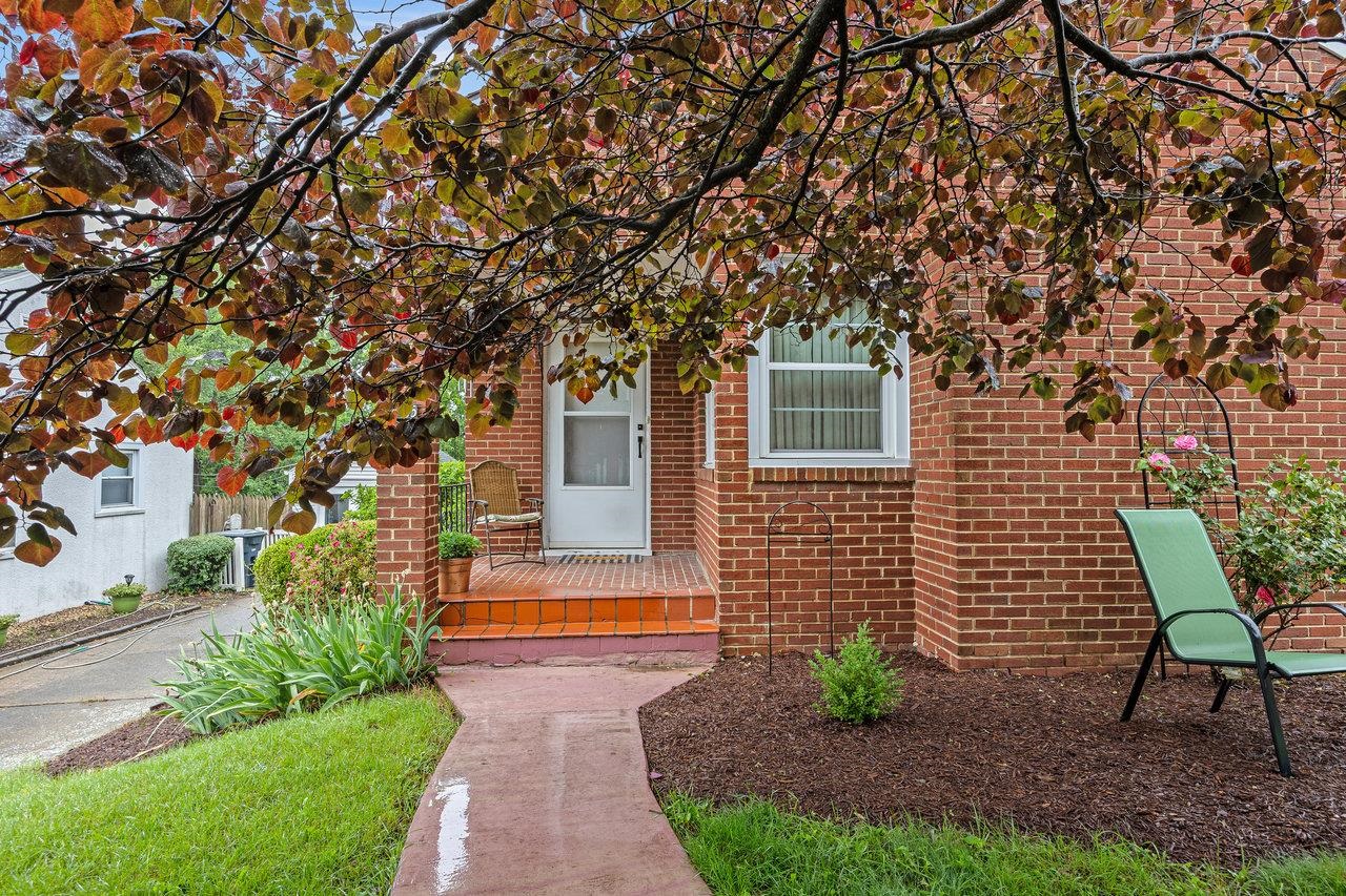 1435 BLUESTONE ST, HARRISONBURG, Virginia 22801, 2 Bedrooms Bedrooms, ,1 BathroomBathrooms,Residential,1435 BLUESTONE ST,665175 MLS # 665175