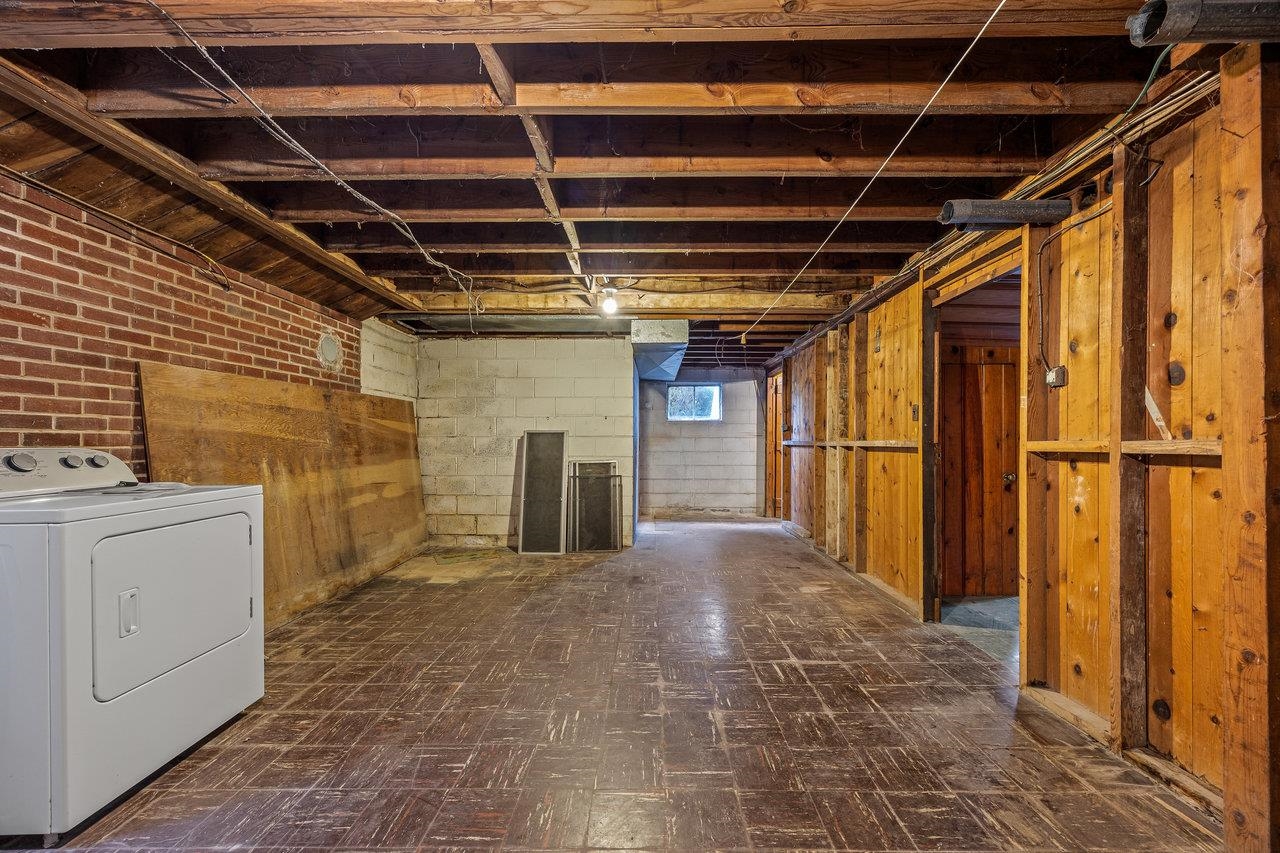 1435 BLUESTONE ST, HARRISONBURG, Virginia 22801, 2 Bedrooms Bedrooms, ,1 BathroomBathrooms,Residential,1435 BLUESTONE ST,665175 MLS # 665175